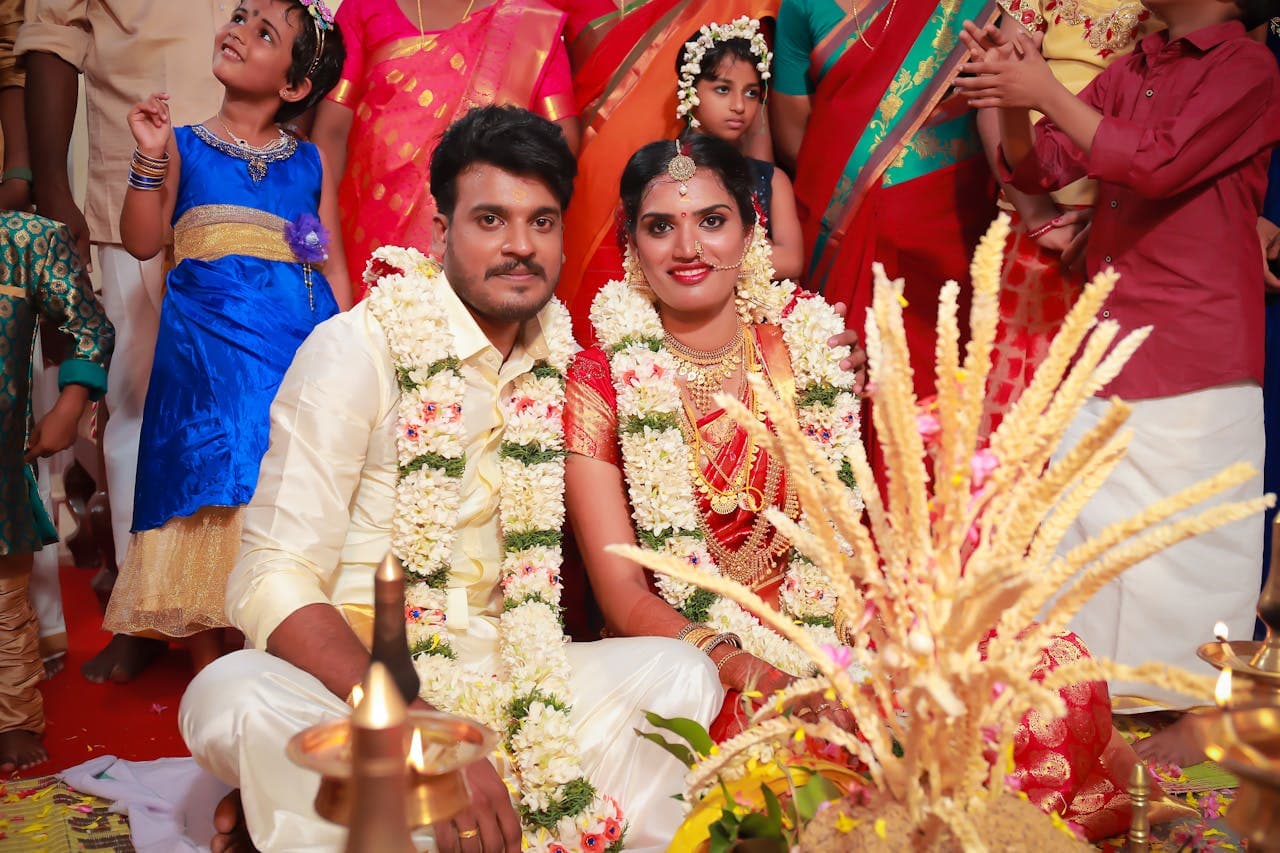 Intimate Kerala Engagement With Family Traditions